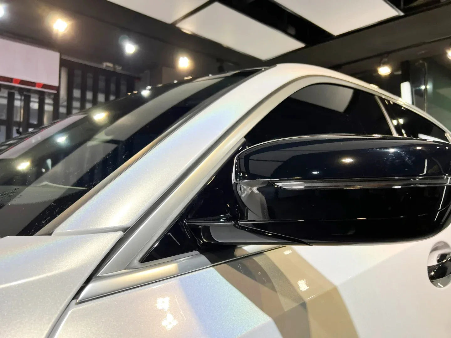 Highest Quality Glossy Rainbow Laser 5D Iridecence Laser White Vinyl Wrap Car Wrapping Film for Car Motorcycle Decor Accessories