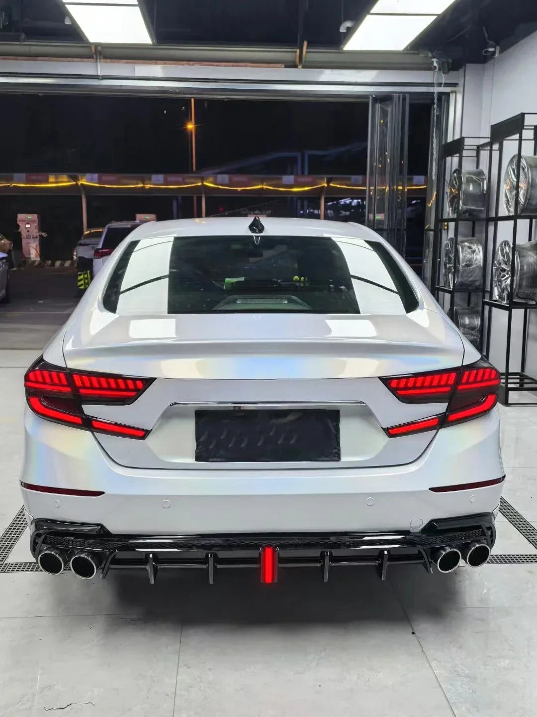 Highest Quality Glossy Rainbow Laser 5D Iridecence Laser White Vinyl Wrap Car Wrapping Film for Car Motorcycle Decor Accessories
