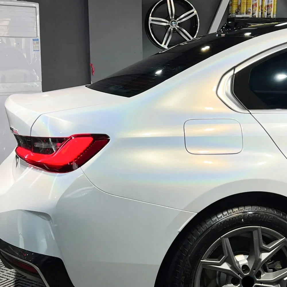 Highest Quality Glossy Rainbow Laser 5D Iridecence Laser White Vinyl Wrap Car Wrapping Film for Car Motorcycle Decor Accessories